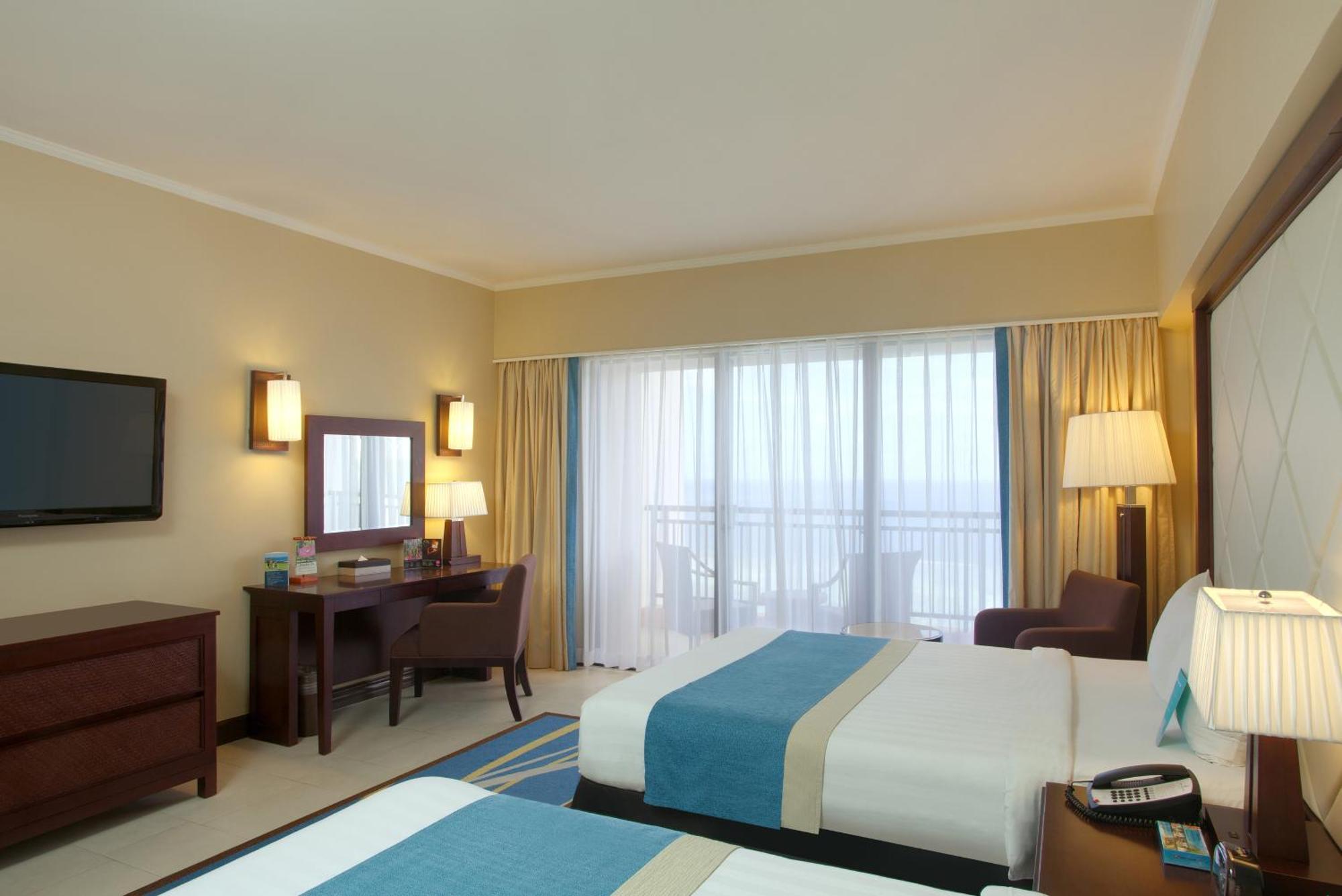 Pacific Islands Club Guam Hotel Tumon Exterior foto
